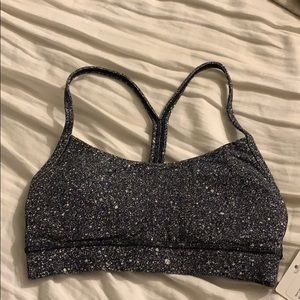 sports bra